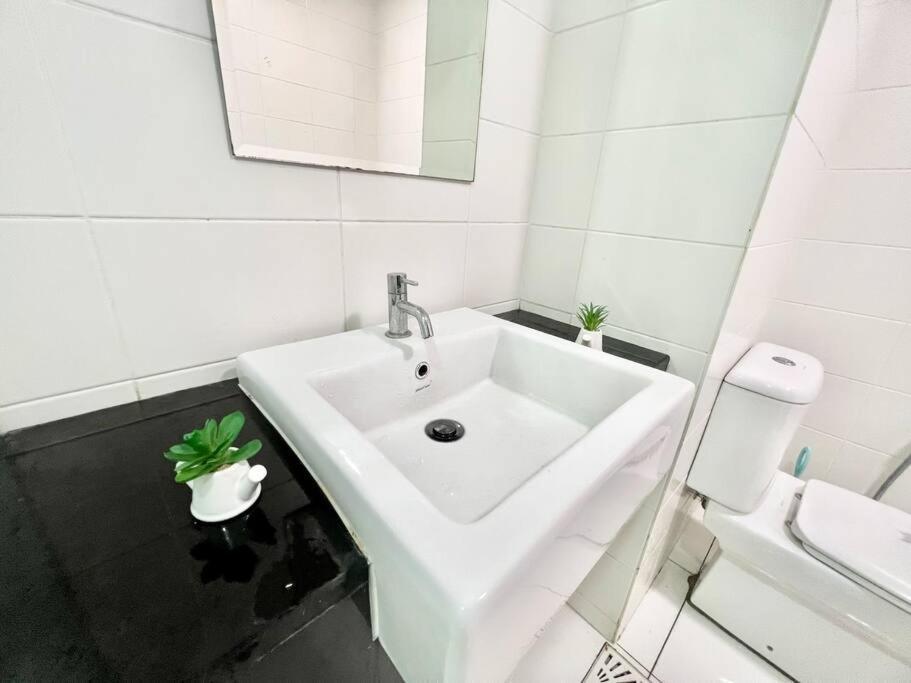 D 1-5Pax Cozy Home Trefoil Setia Alam 3Bed Wifi &Tv Shah Alam Setia City Mall Esterno foto